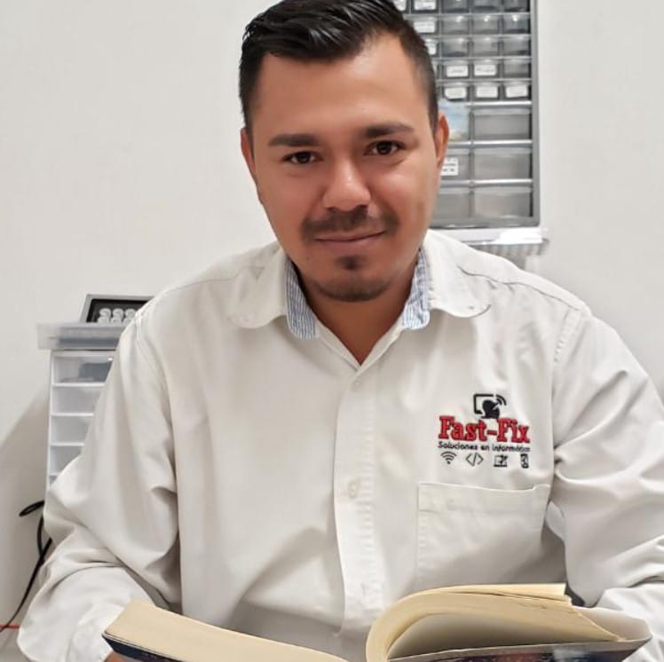 Miguel A. Palomera